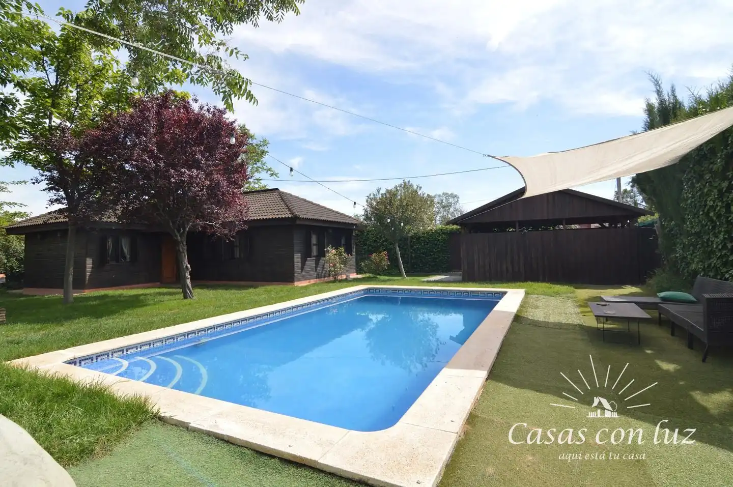 Piscina de Casa o chalet en venta en Zaragoza con Aire acondicionado, Calefacción y Jardín privado