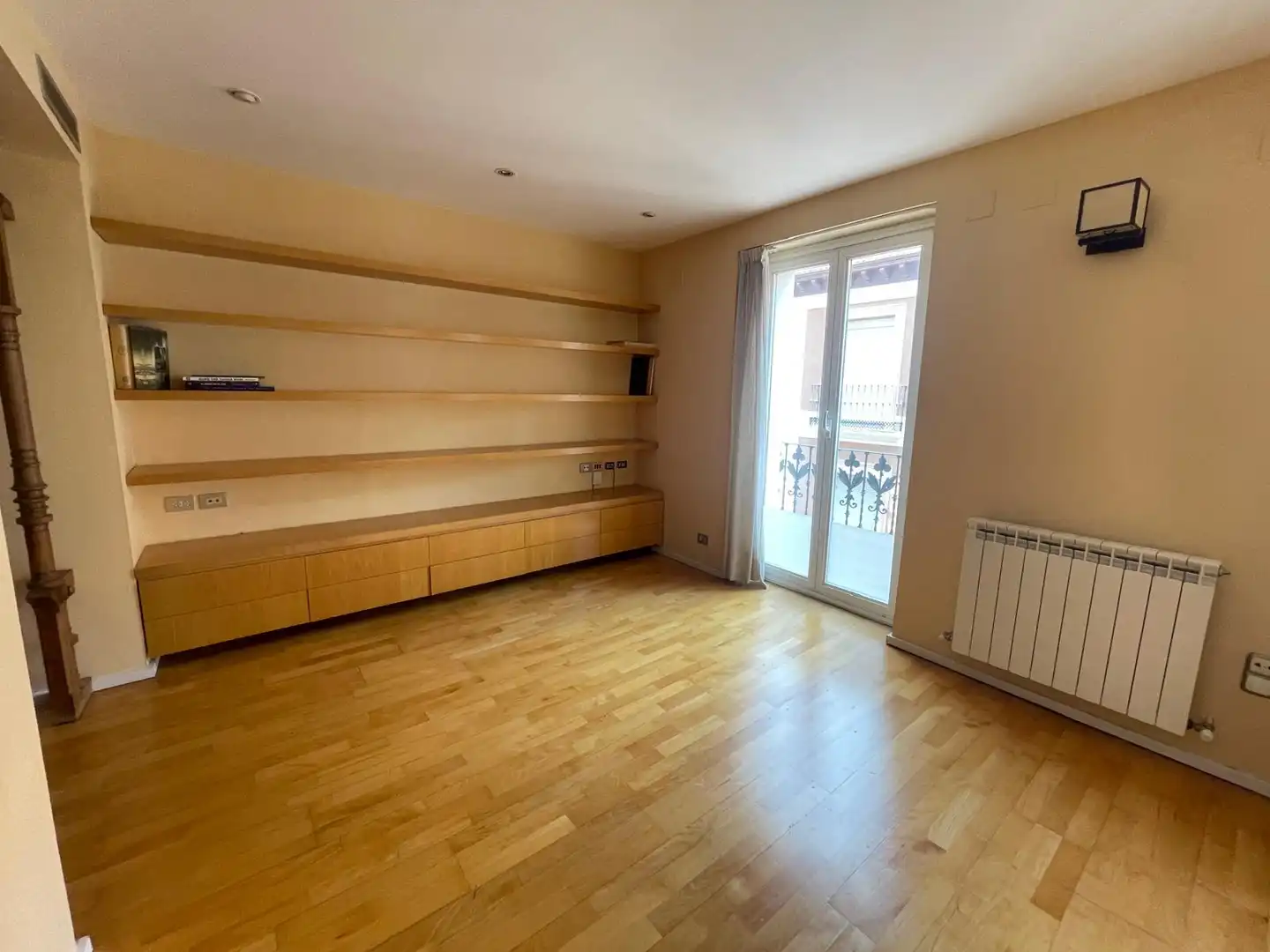 Habitación de Apartamento de alquiler en Zaragoza con Aire acondicionado, Calefacción y Parquet