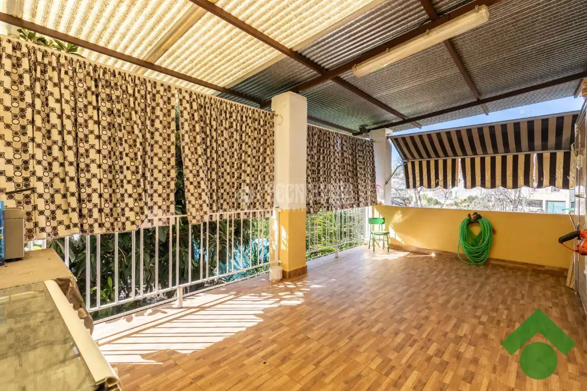 Terraza de Casa adosada en venta en Pinos Puente con Terraza