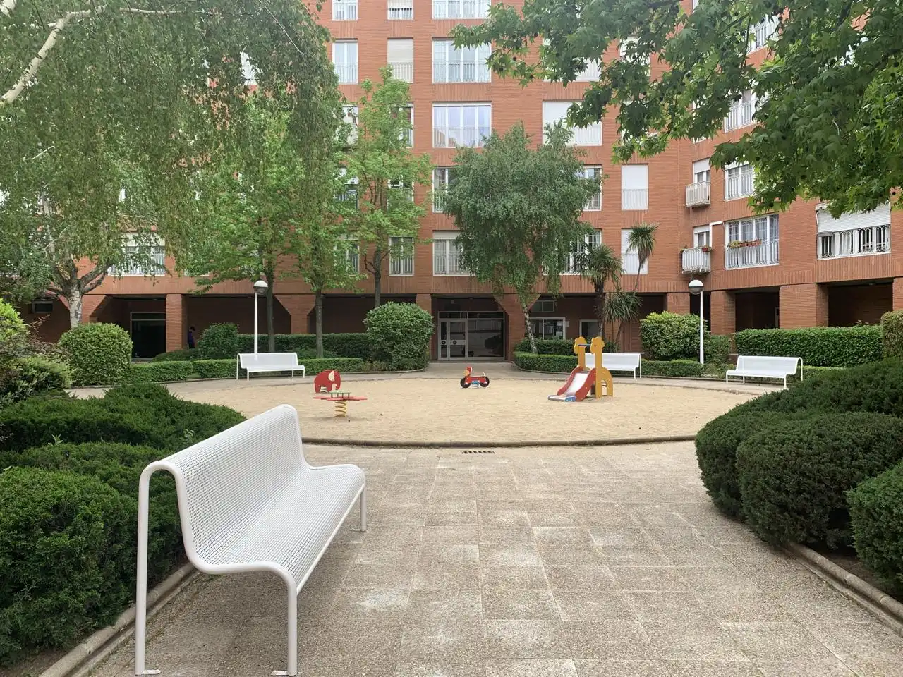 Terrasse von Dachboden zur Miete in Madrid mit Klimaanlage, Heizung und Möbliert