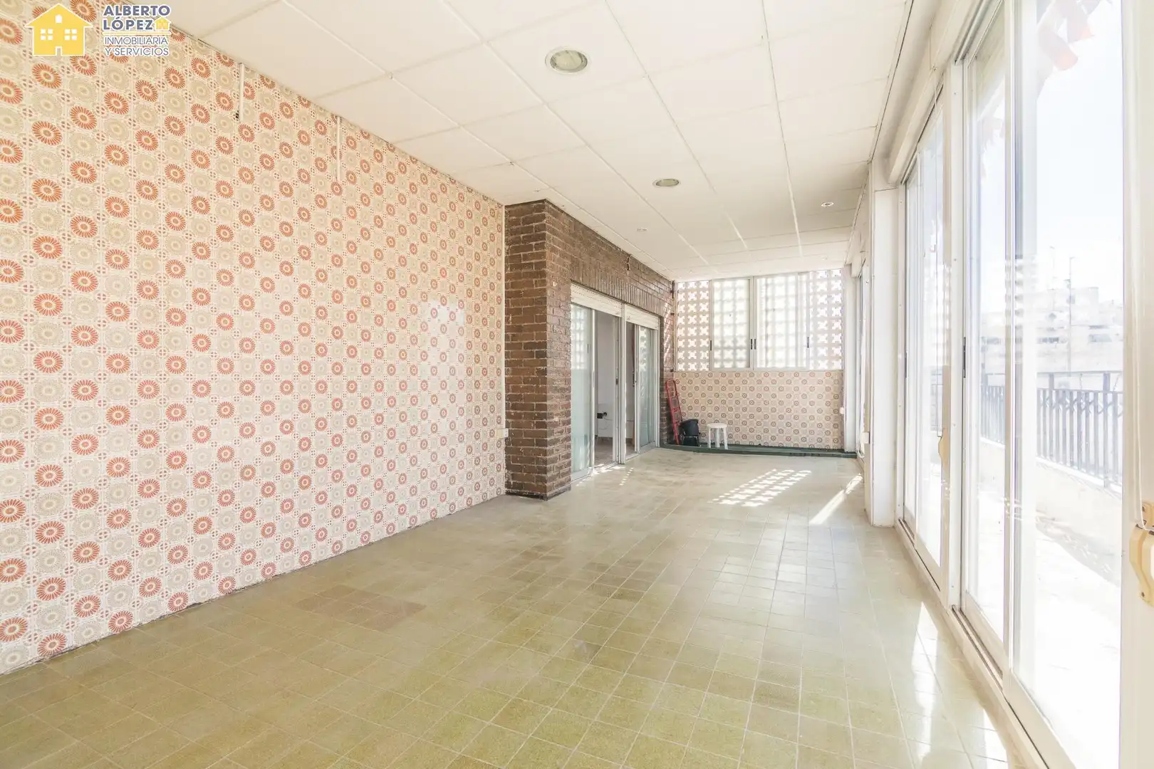 Ático en venta en Elche / Elx con Terraza y Balcón