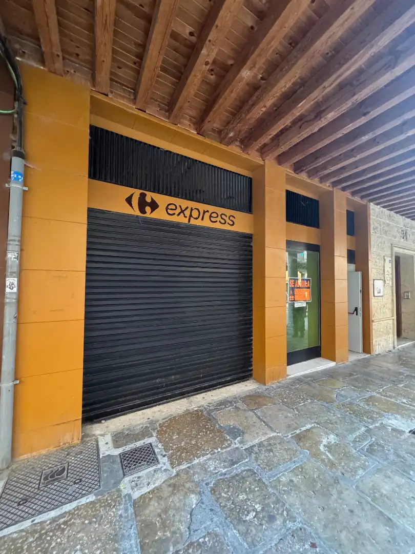 Local comercial de lloguer a Calle Lázaro Alonso, imagen 3