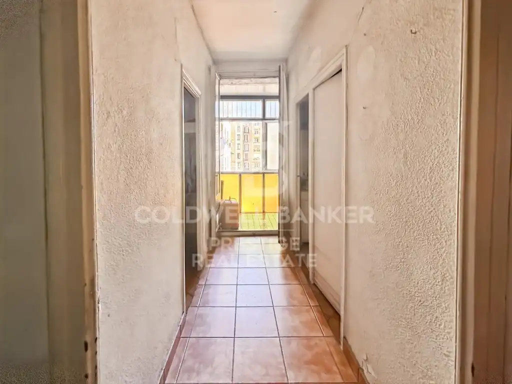 Wohnung zum Verkauf in Barcelona mit Balkon