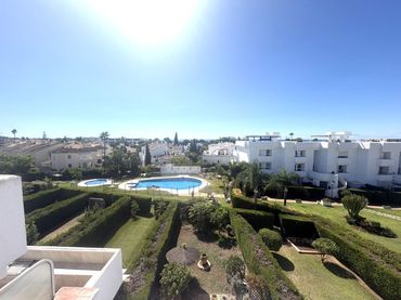 Dúplex amb piscina en venda a Benamara - Atalaya