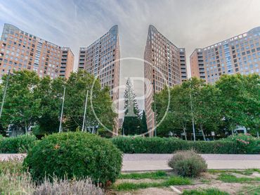 Piso con balcón en venta en Quatre Carreres