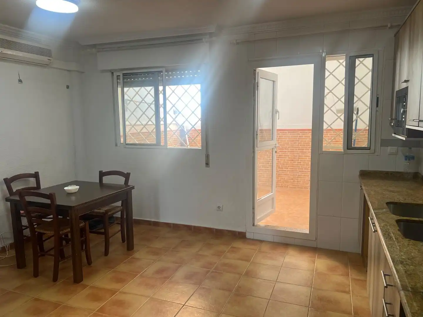 Casa o xalet de lloguer a MONTEVIDEO - BO PERAL, Barrio de Peral - San Félix