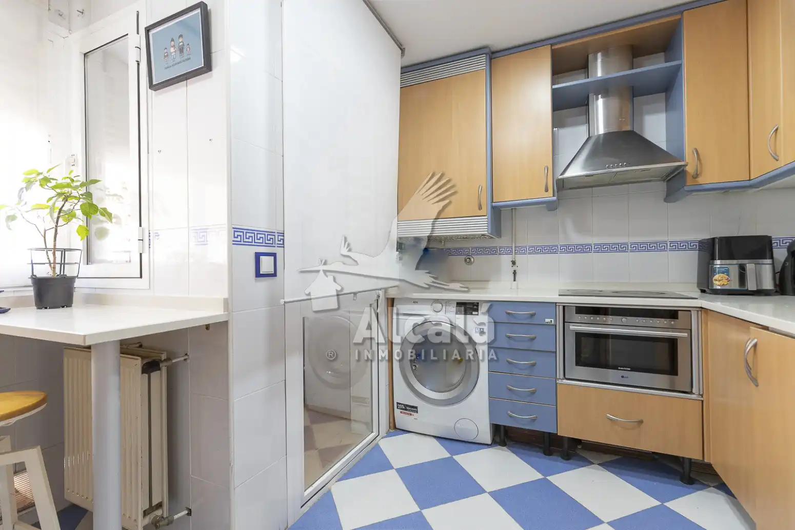 Cocina de Piso en venta en Alcalá de Henares con Calefacción, Parquet y Piscina