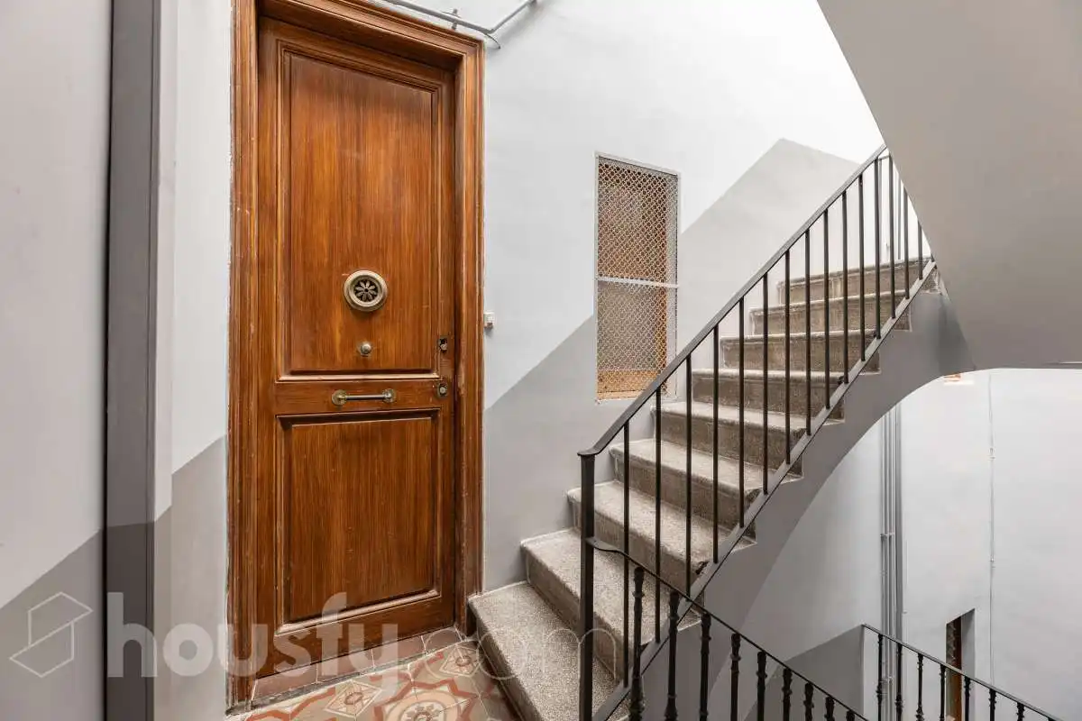 Flat for sale in Cornellà de Llobregat  with Balcony