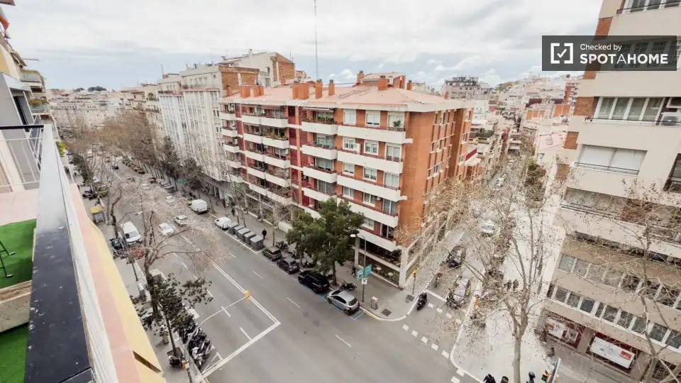 Exterior view of Flat for rent in Barcelona  with Air Conditioner, Heating and Furnished