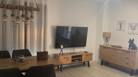 Foto 2 de Apartament de lloguer a Entrenúcleos, Sevilla