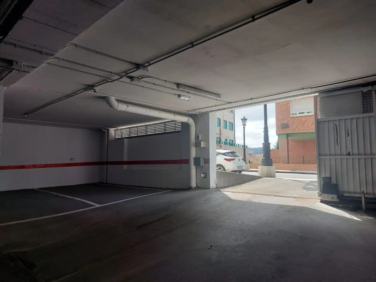 Aparcament de Garatge de lloguer en Oviedo 