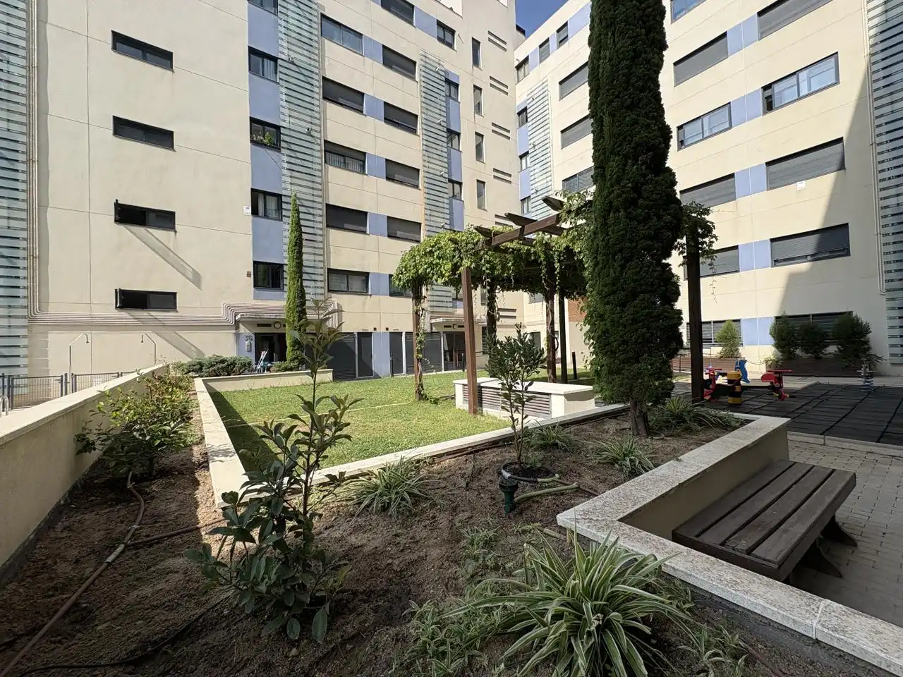 Garten von Wohnung zur Miete in Madrid mit Klimaanlage, Heizung und Parkett