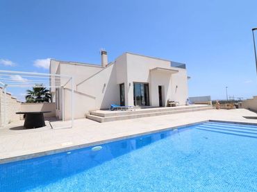 Villa mit Pool zum Verkauf in San Miguel de Salinas