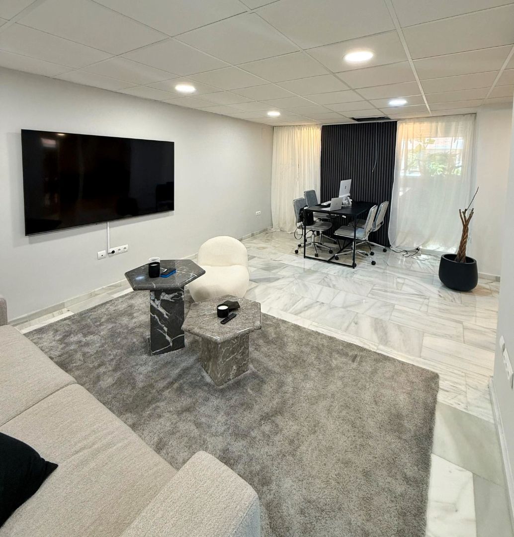 Oficina de lloguer en Marbella amb Aire condicionat, Calefacció i Moblat