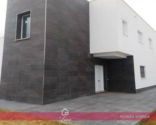 Exterior view of House or chalet for sale in Chiclana de la Frontera  with Private garden and Terrace