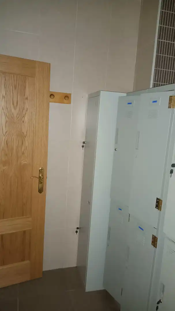 Local en venta en Calle de la Alcarria, Los Valles - Sanz Vázquez - El Fuerte