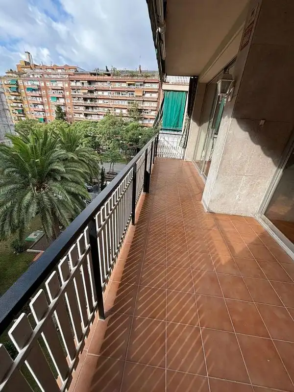 Terrassa de Pis en venda en Barcelona amb Aire condicionat, Calefacció i Jardí privat