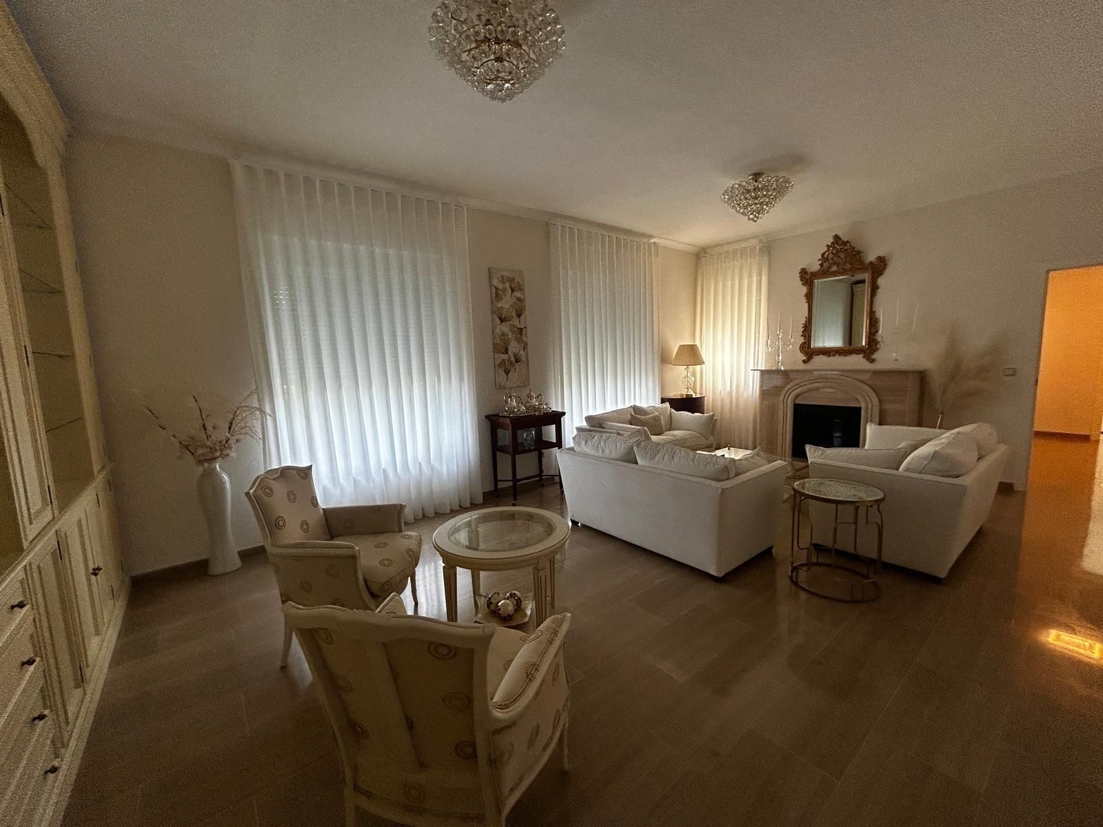 Sala d'estar de Casa o xalet en venda en  Córdoba Capital amb Aire condicionat