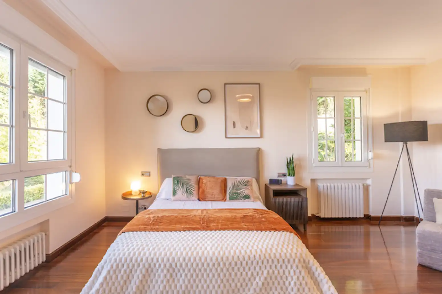 Dormitori de Casa o xalet en venda en Gijón  amb Calefacció, Parquet i Terrassa