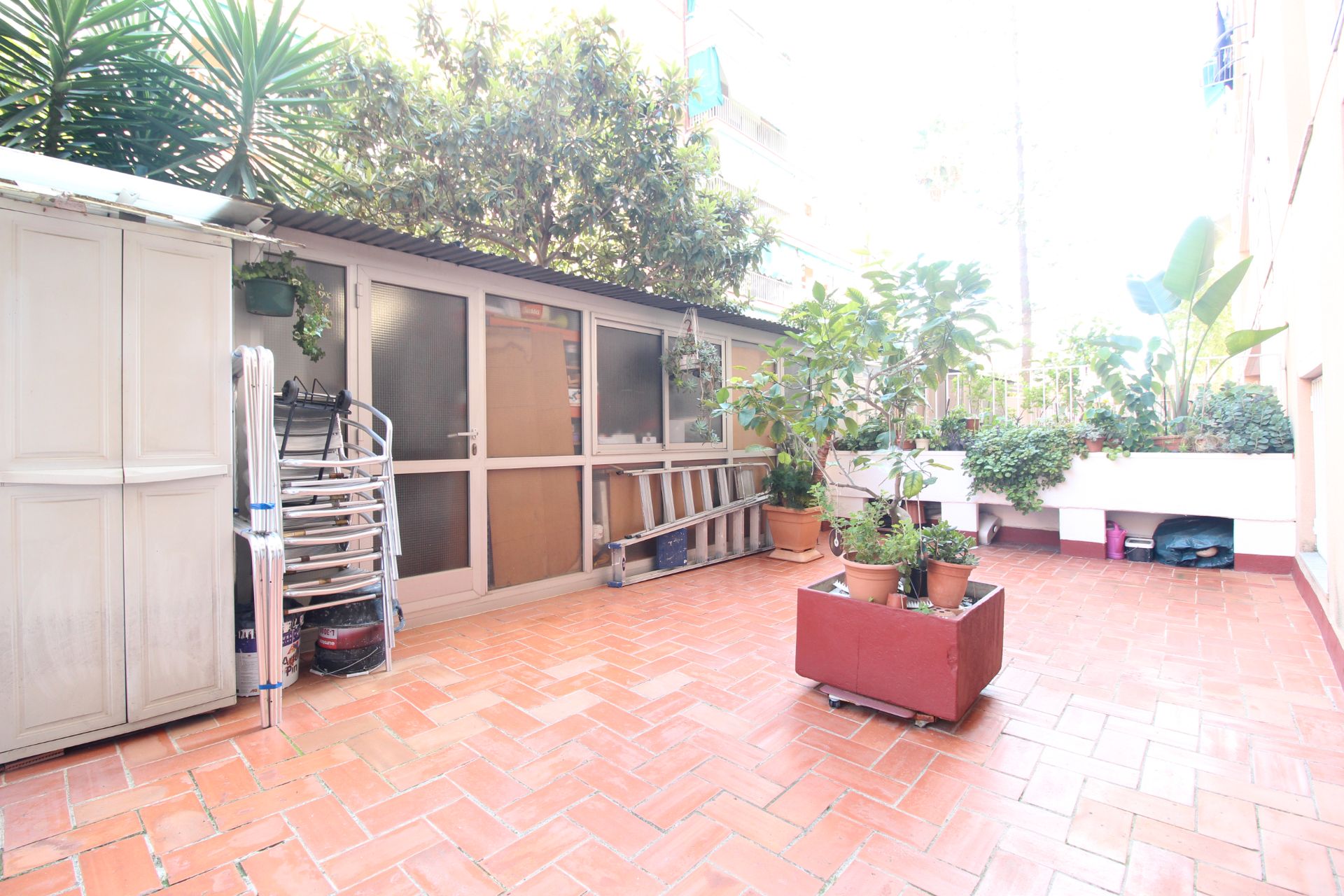 Terrassa de Planta baixa en venda en  Barcelona Capital amb Moblat