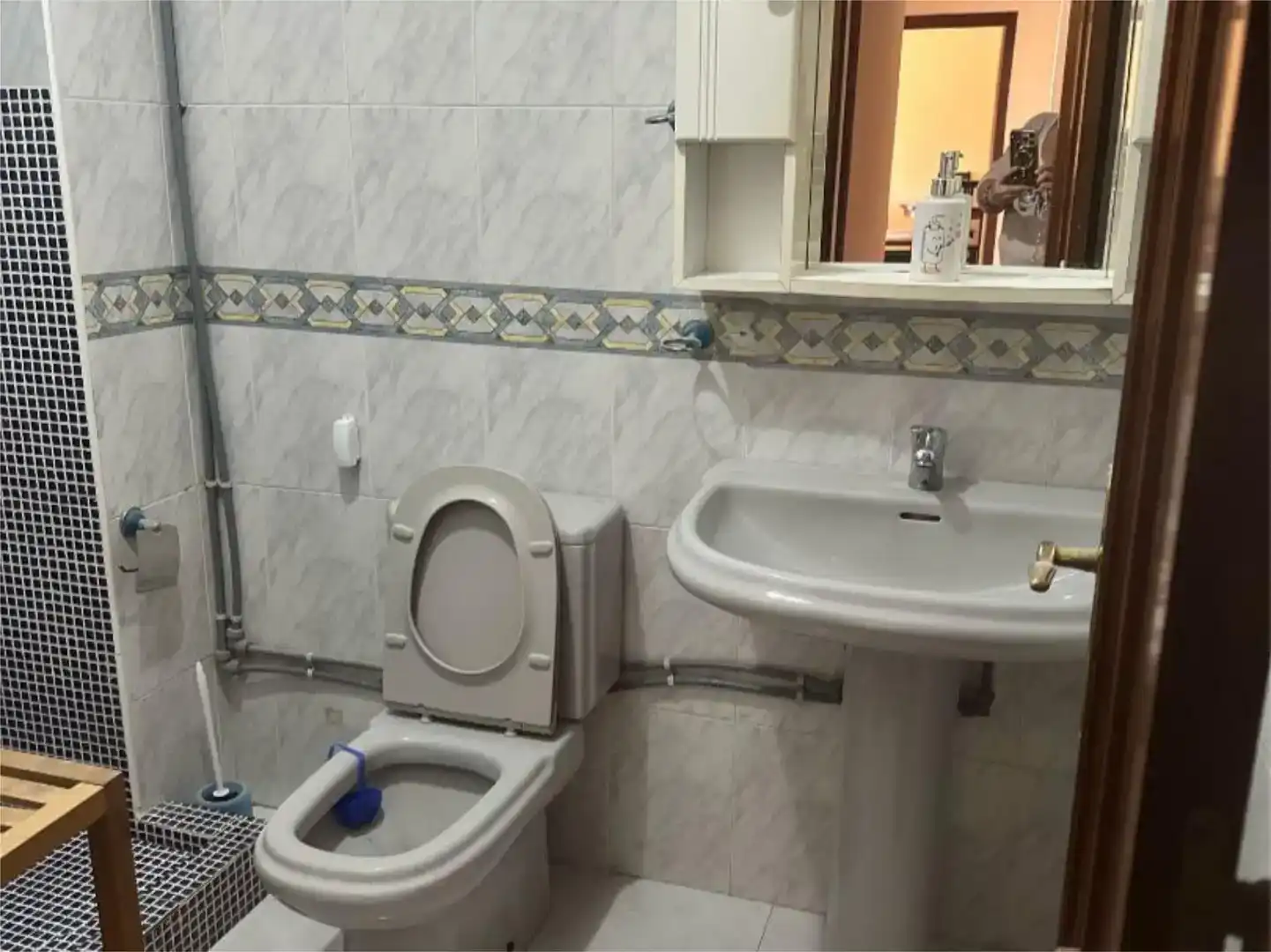 Bathroom of Flat for sale in Ponte Caldelas  with Parquet flooring, Storage room and Furnished
