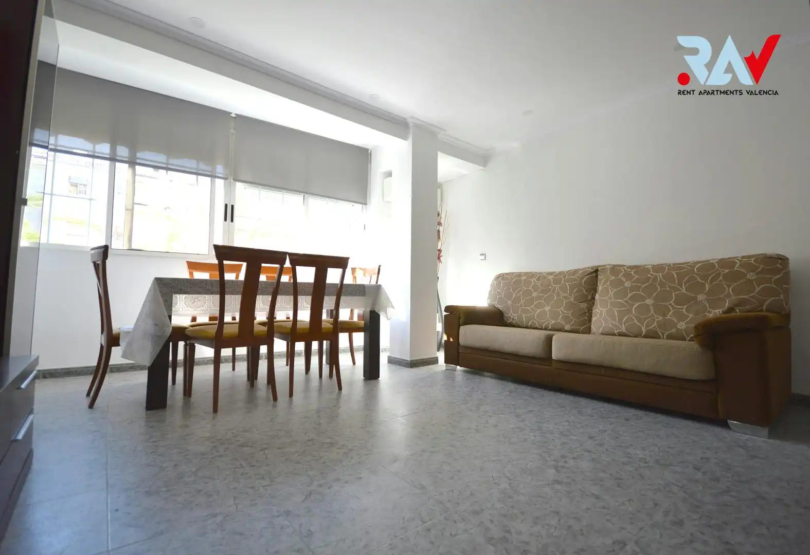 Living room of Flat for rent in Valencia  with Air Conditioner, Furnished and Washing machine