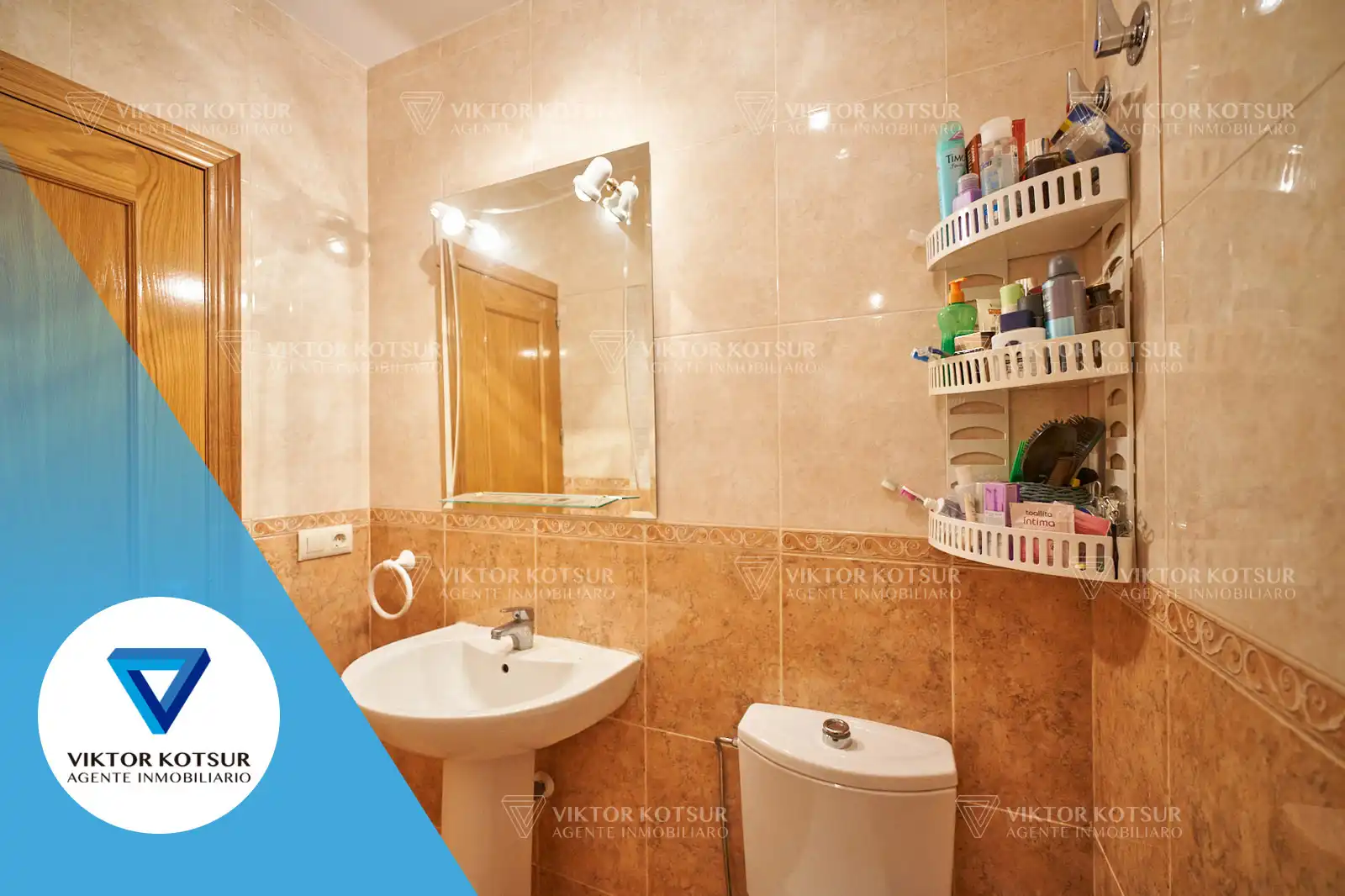 Bathroom of Apartments for sale in Roquetas de Mar  with Air Conditioner, Alarm and Community pool