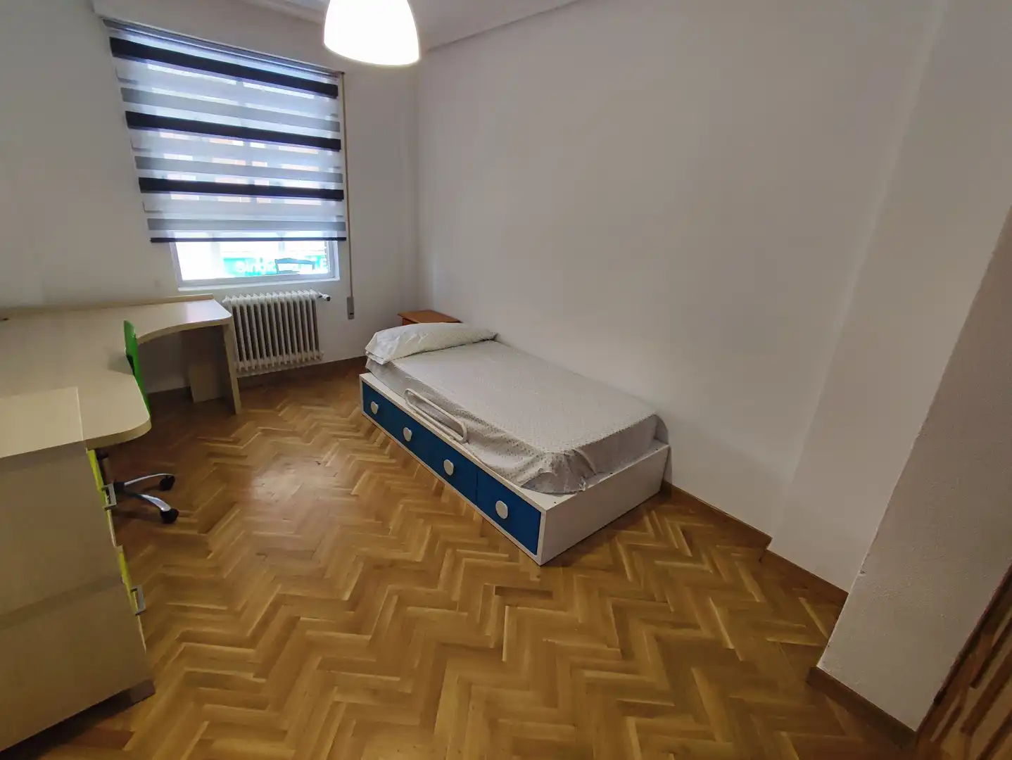 Flat for rent in Calle Romanceros, Centro