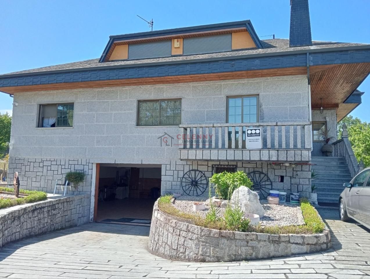Vista exterior de Casa o chalet en venta en San Cibrao das Viñas con Calefacción, Jardín privado y Terraza