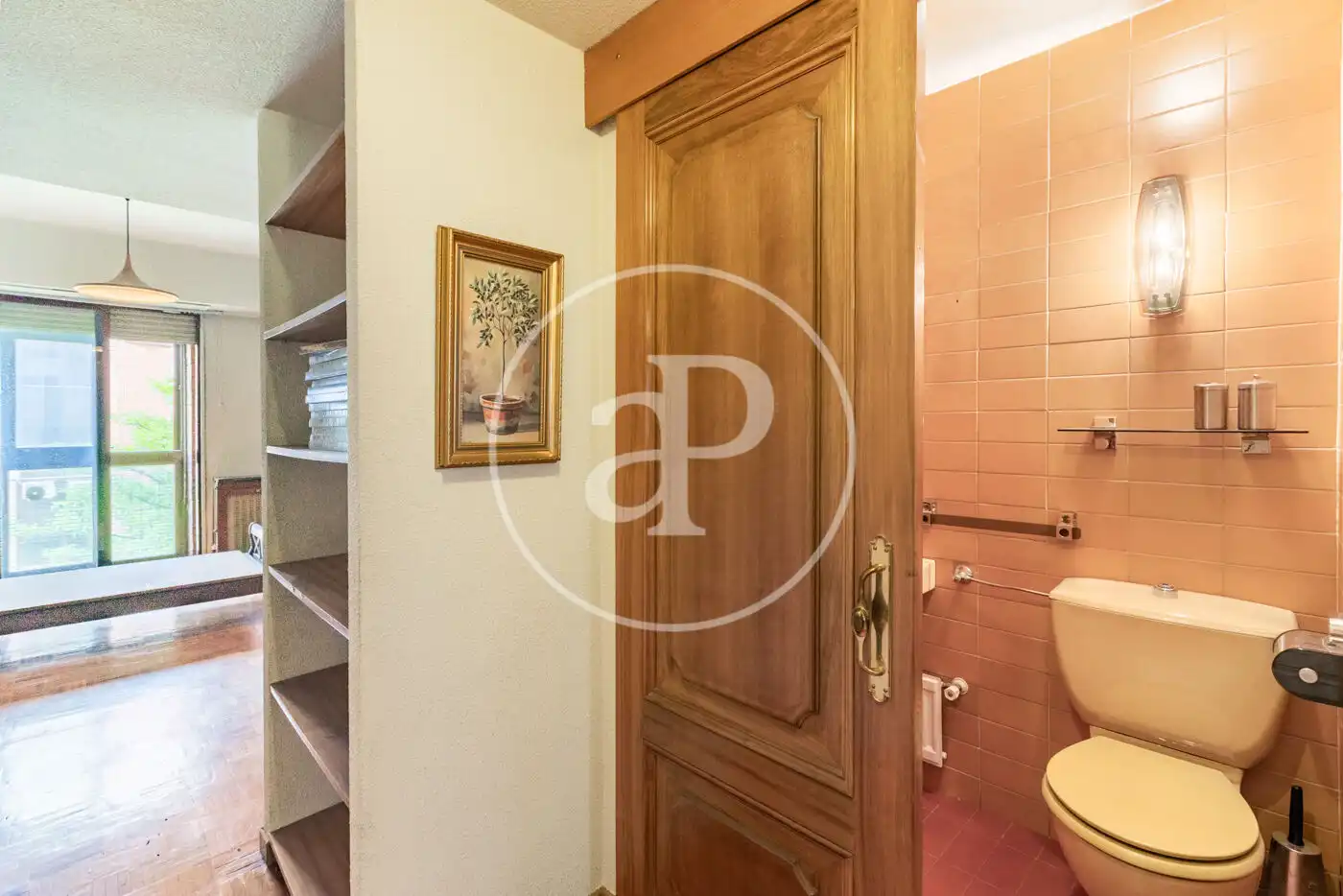 Badezimmer von Wohnung zum Verkauf in Madrid mit Klimaanlage, Heizung und Privatgarten