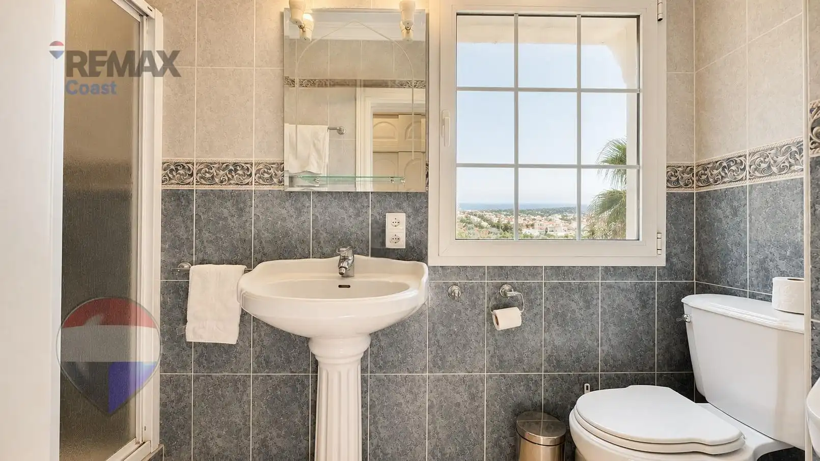 Baño de Casa o chalet en venta en Mijas con Aire acondicionado, Jardín privado y Terraza