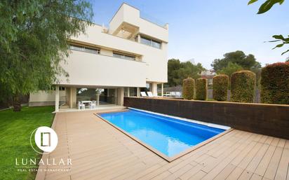 Piscina de Casa o xalet en venda en Sitges amb Aire condicionat i Piscina