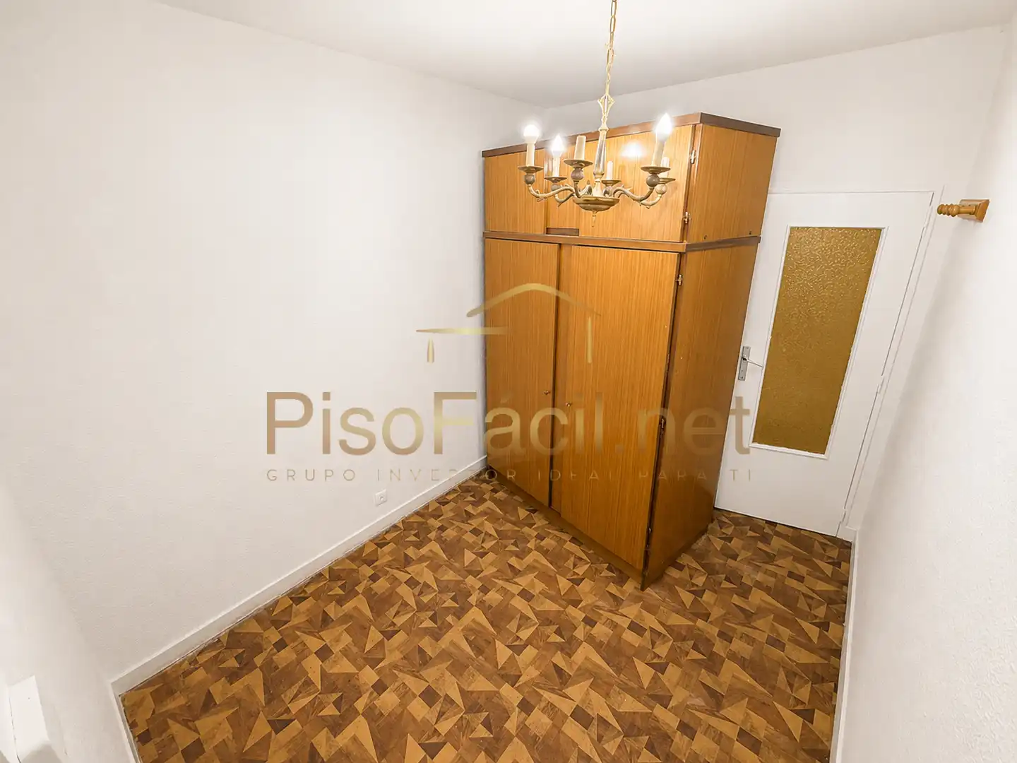 Habitación de Piso en venta en Madrid con Calefacción, Terraza y Alarma