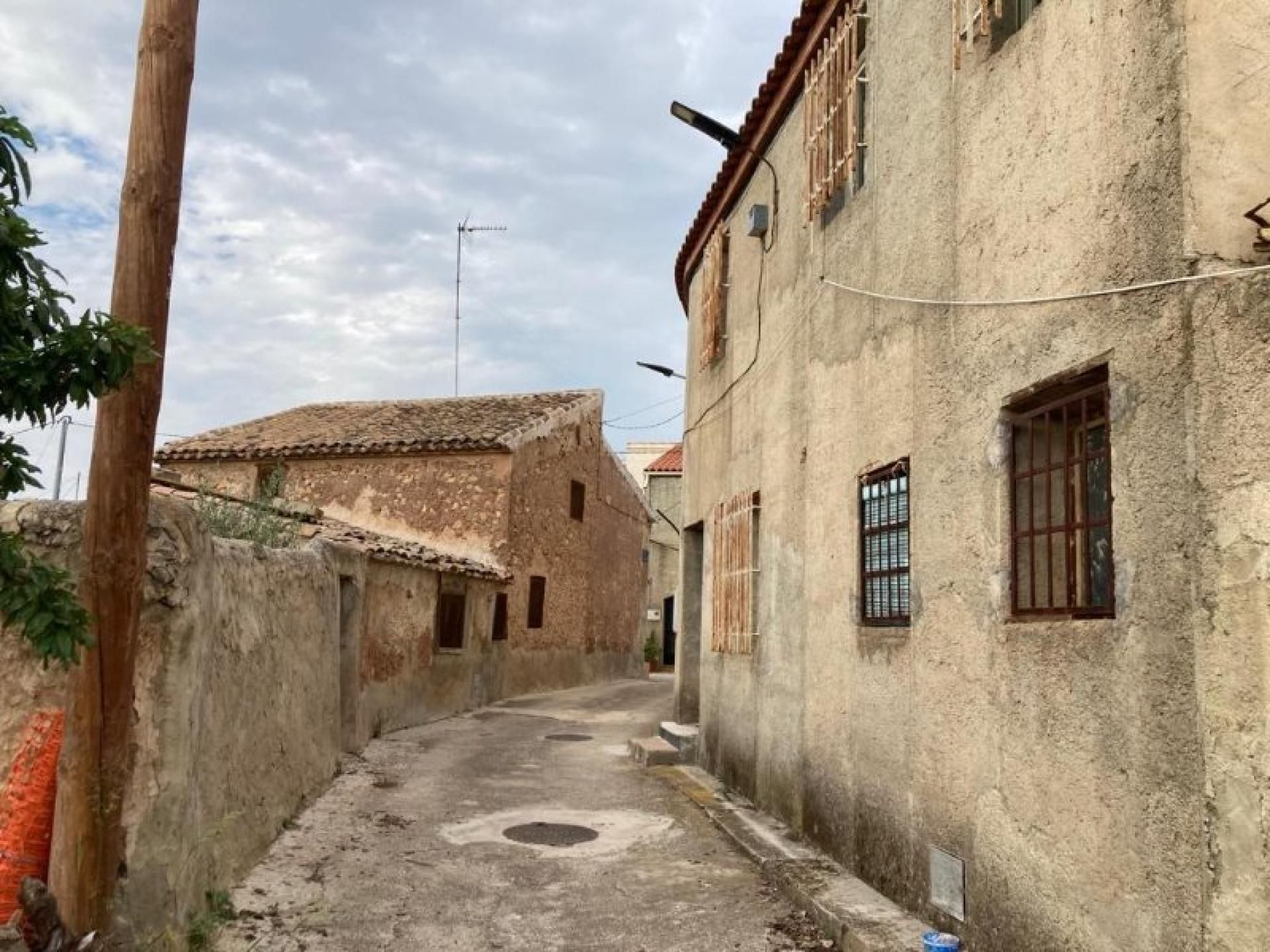 Vista exterior de Casa adosada en venda en Cehegín