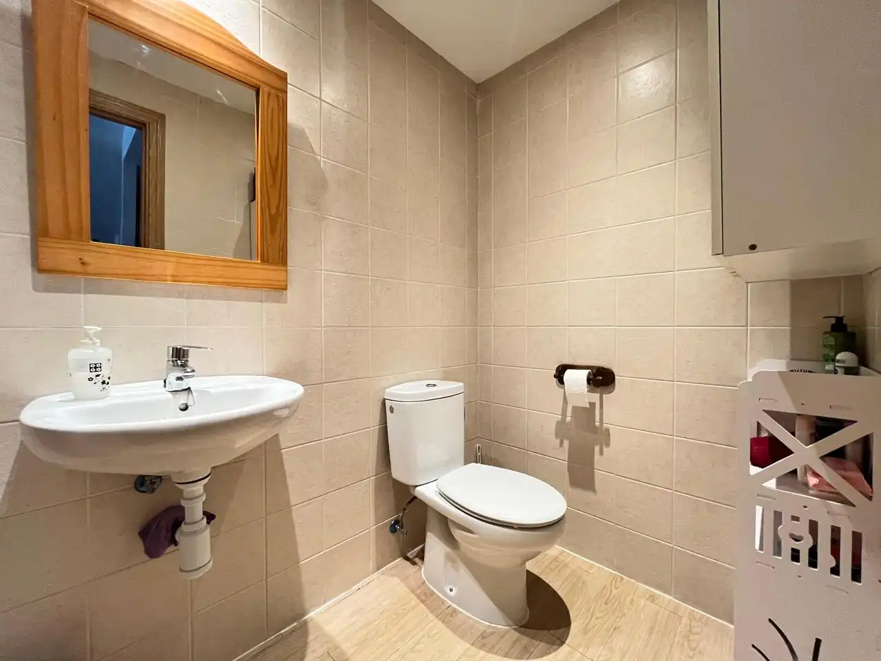 Baño de Piso en venta en El Casar con Calefacción, Terraza y Balcón