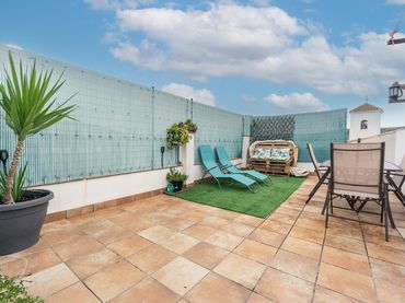 Casa con balcón en venta en Montillana