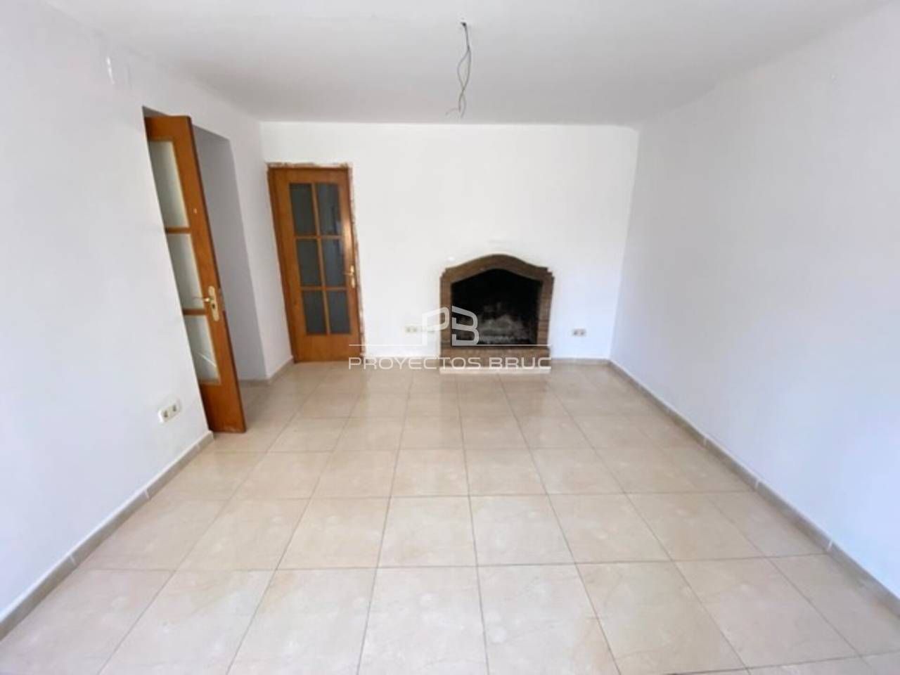 Sala d'estar de Casa adosada en venda en Sant Quintí de Mediona