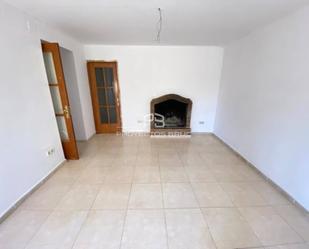 Sala d'estar de Casa adosada en venda en Sant Quintí de Mediona