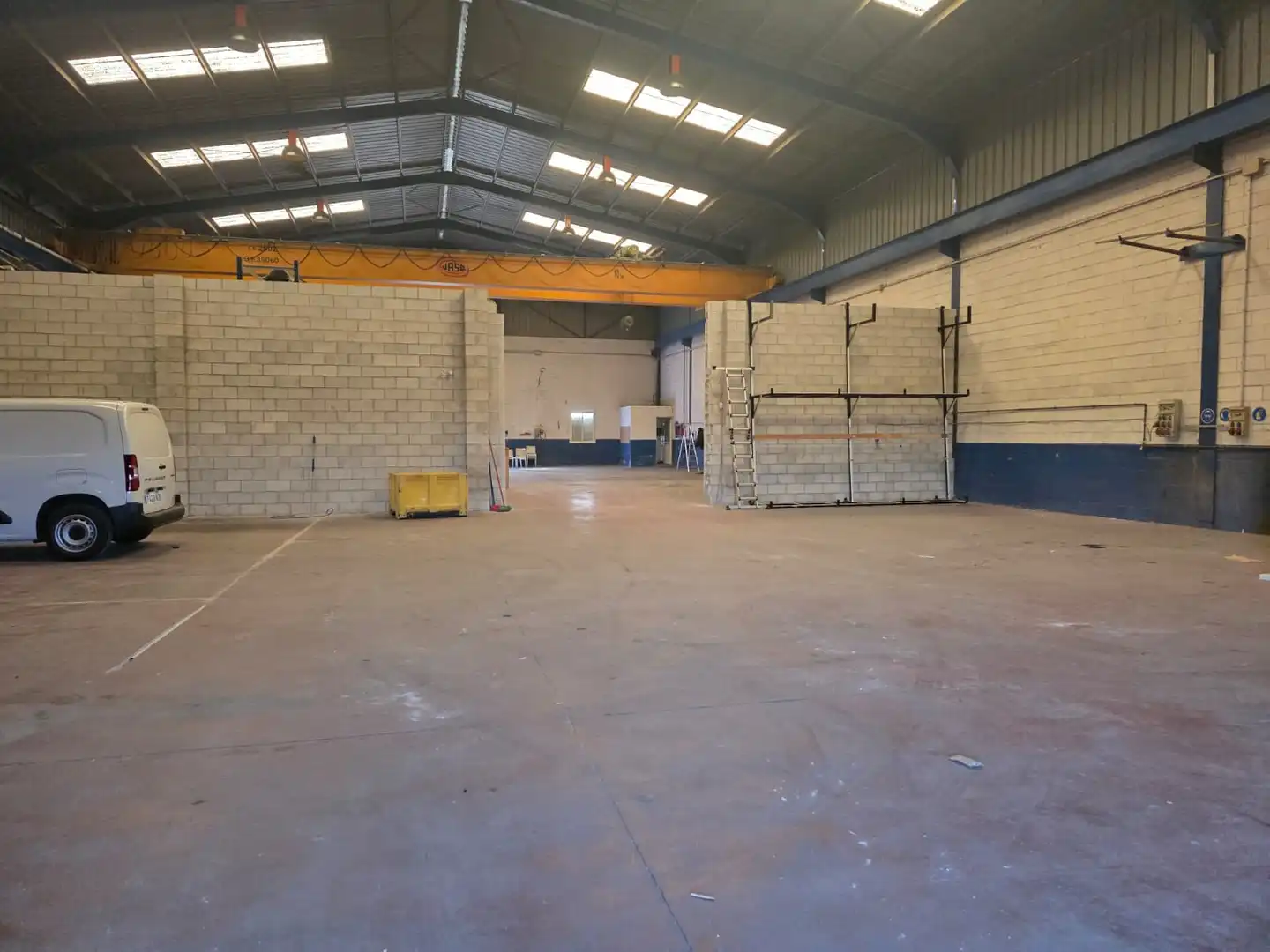 Nau industrial de lloguer en Alcalá de Guadaira amb Calefacció