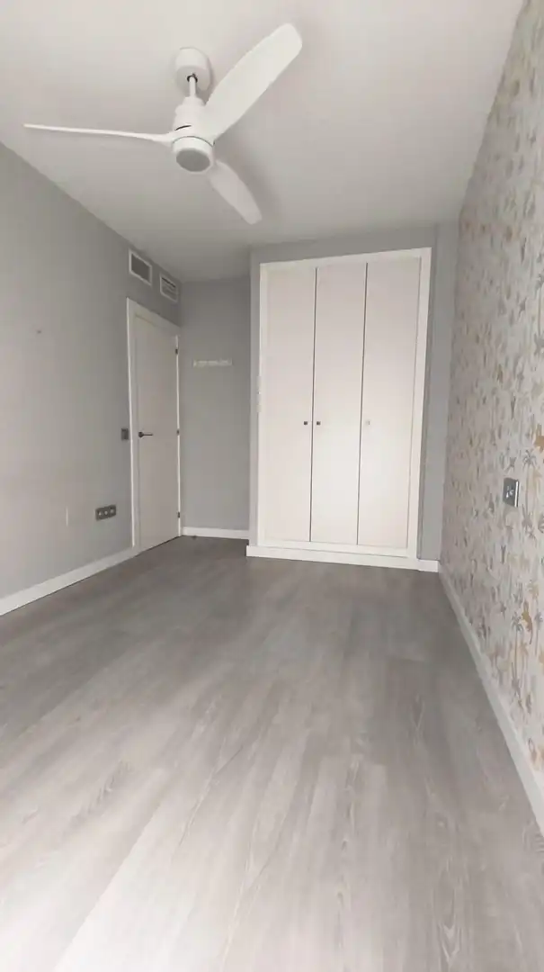 Habitación de Ático en venta en Murcia con Aire acondicionado, Terraza y Trastero