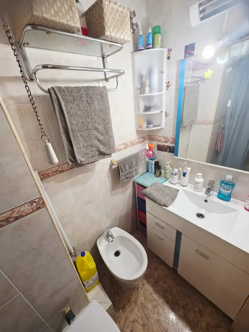 Bany de Pis en venda en Terrassa amb Aire condicionat, Calefacció i Moblat