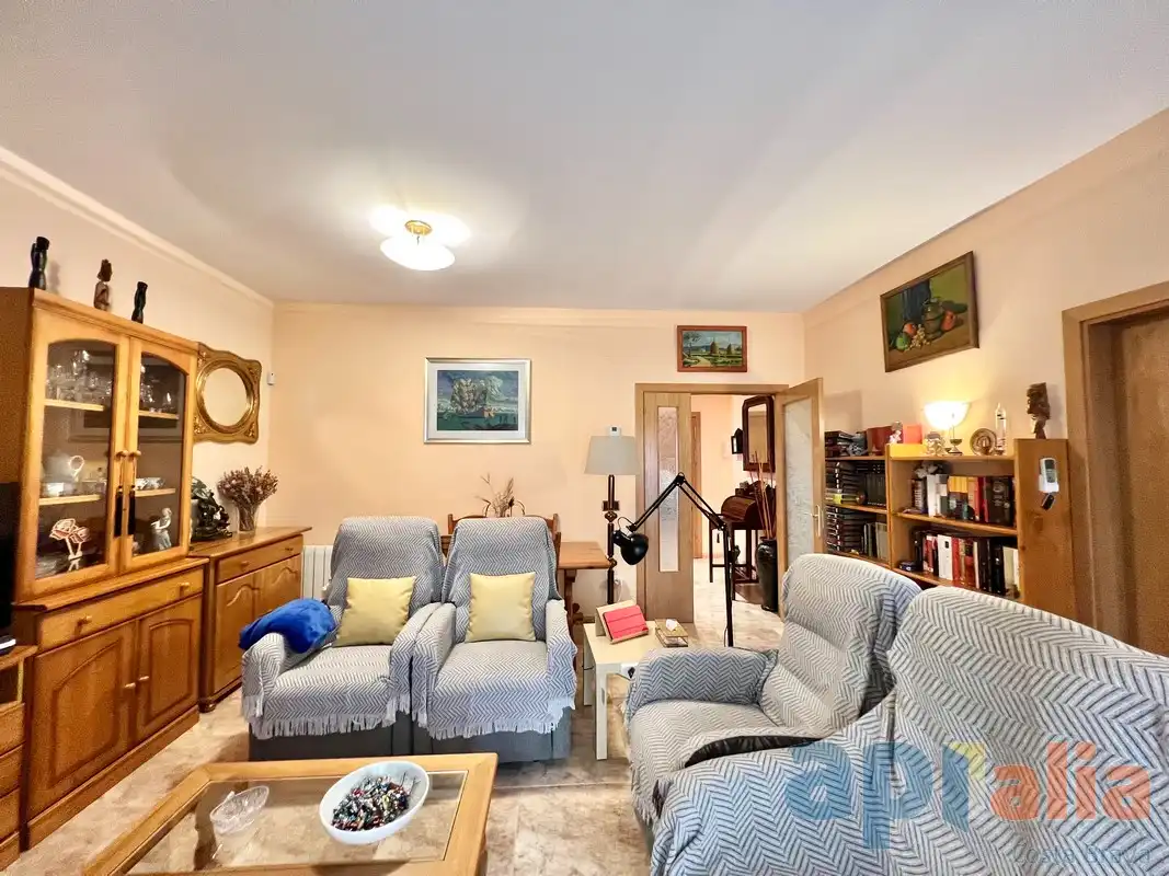 Wohnzimmer von Einfamilien-Reihenhaus zum Verkauf in Palamós mit Klimaanlage, Heizung und Terrasse