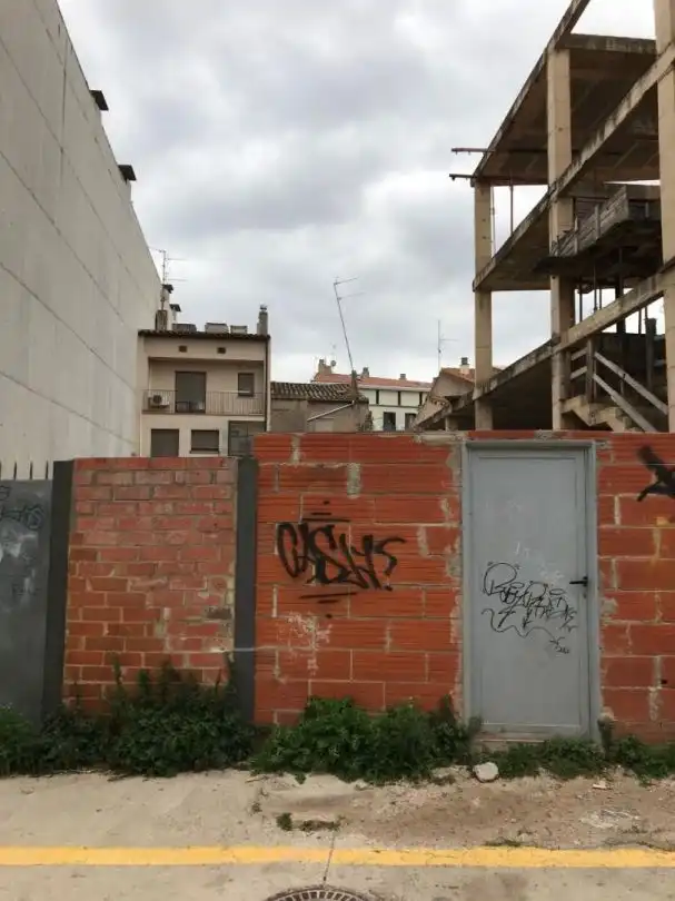 Außenansicht von Residential zum Verkauf in Figueres