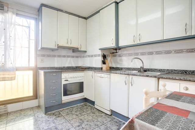 Piso en Venta en La Verneda i la Pau