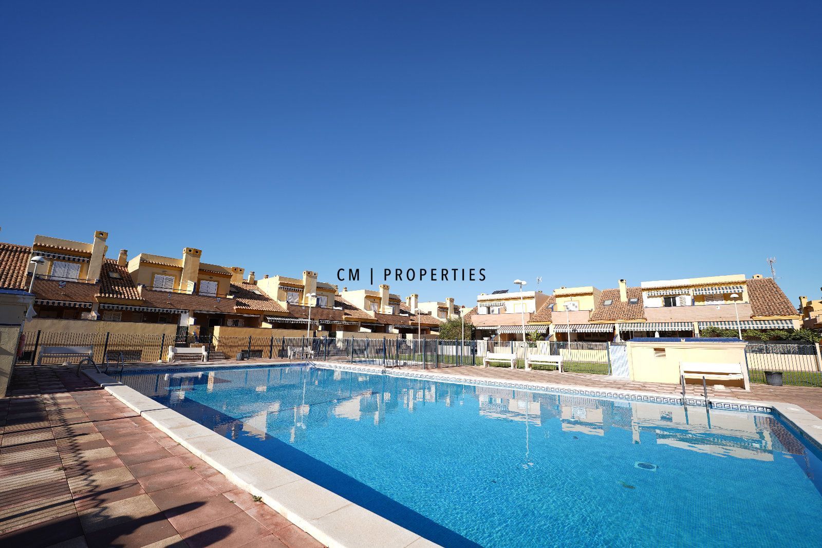Vista exterior de Pis de lloguer en Canet d'En Berenguer amb Terrassa, Traster i Piscina