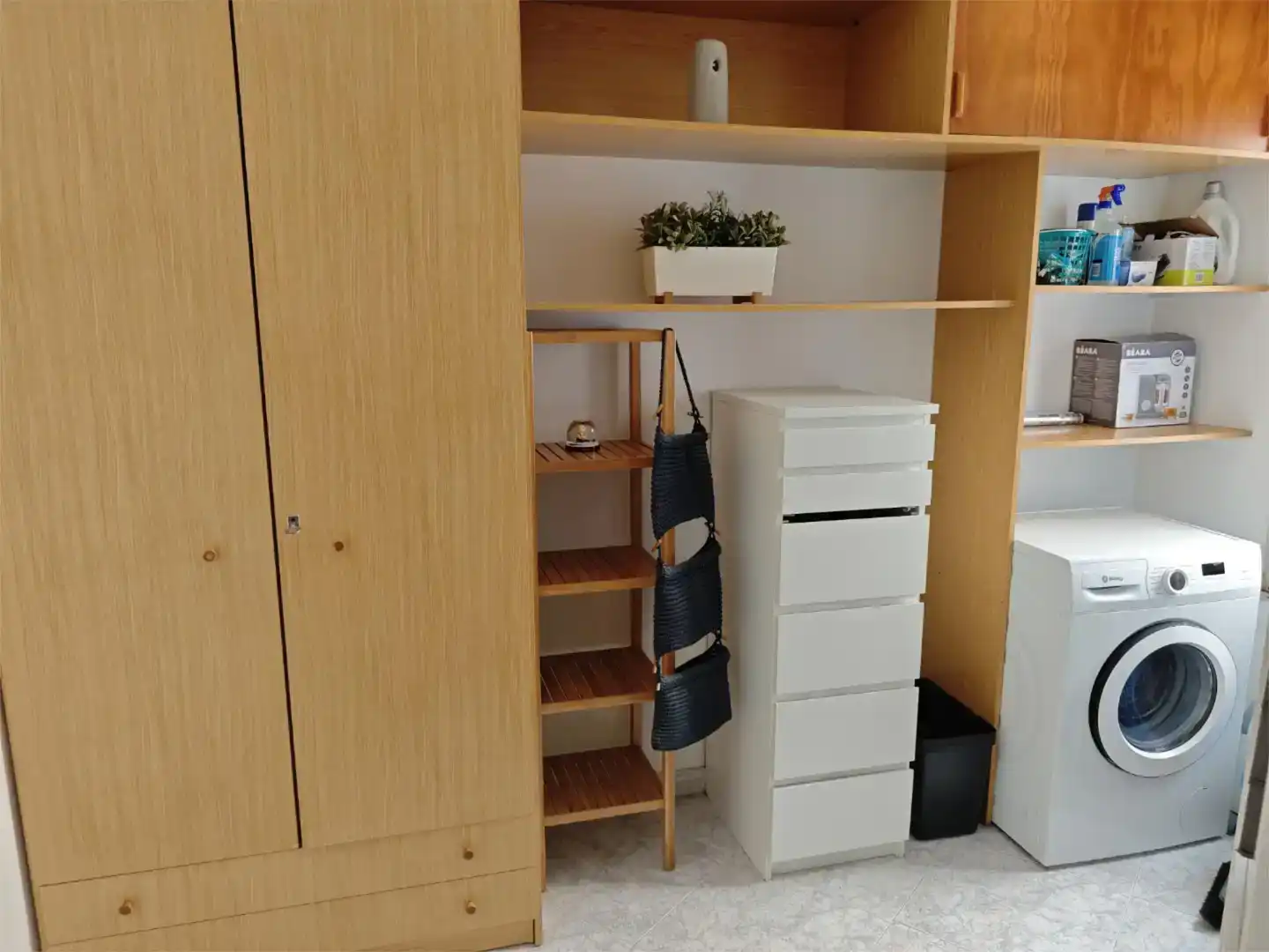 Dormitori de Pis en venda en Cabana de Bergantiños amb Parquet, Moblat i Forn