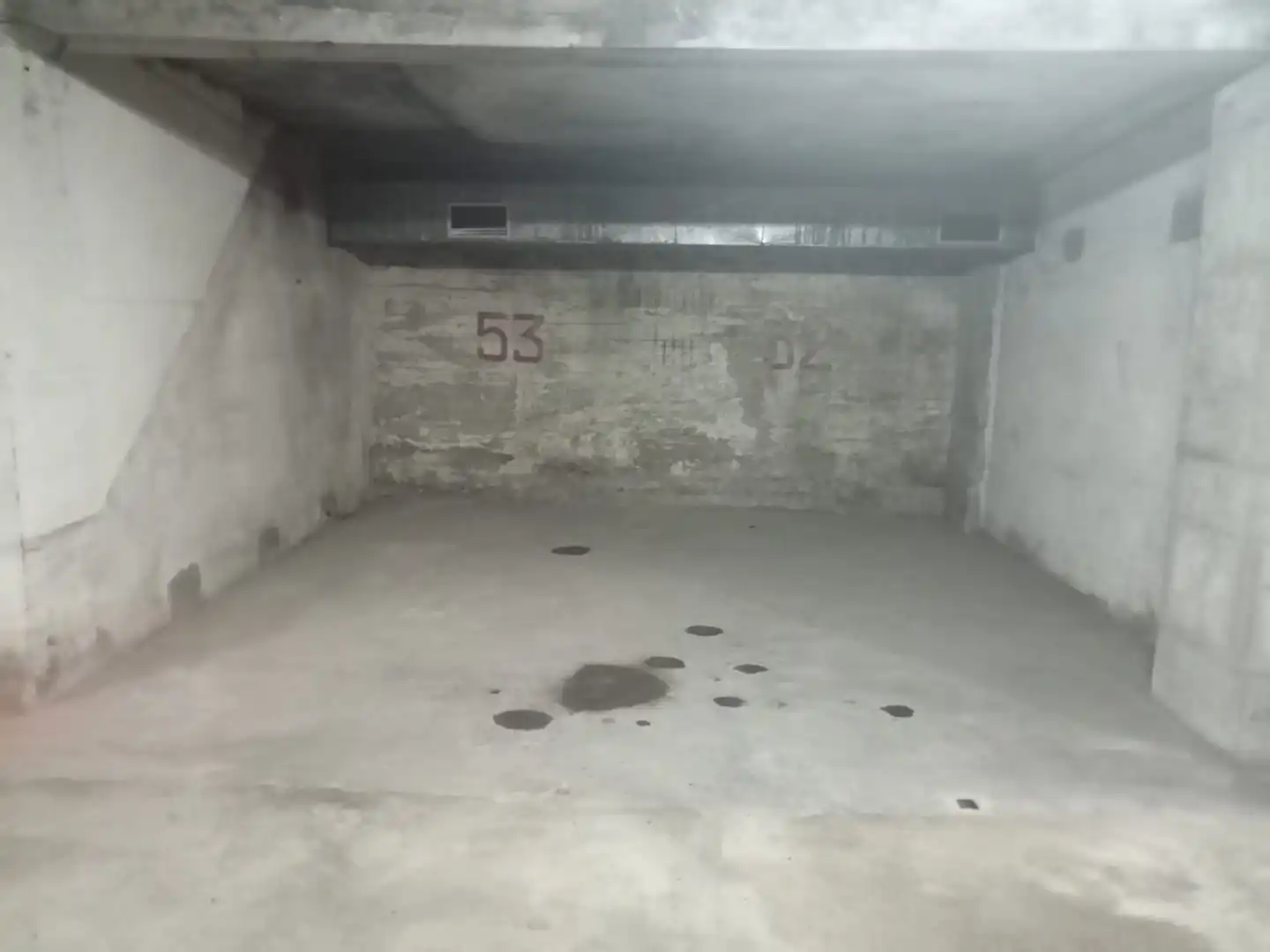 Garaje de alquiler en Rúa de Santiago de Chile, Ensanche - Sar