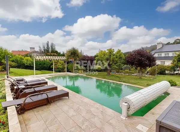 Piscina de Casa o xalet en venda en A Cañiza   amb Calefacció, Jardí privat i Terrassa