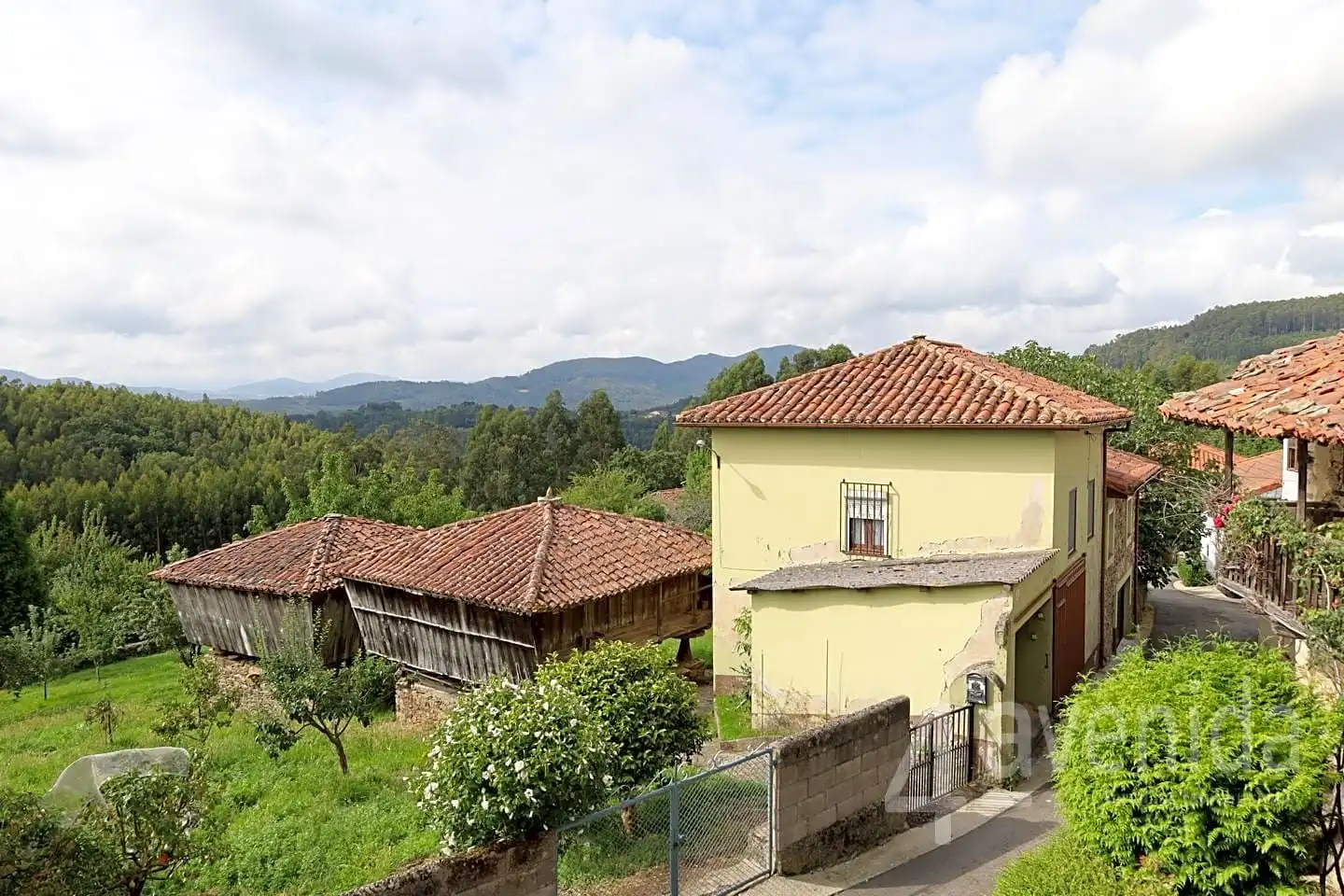 Casa adosada en venta en Villarigan, 12, Pravia