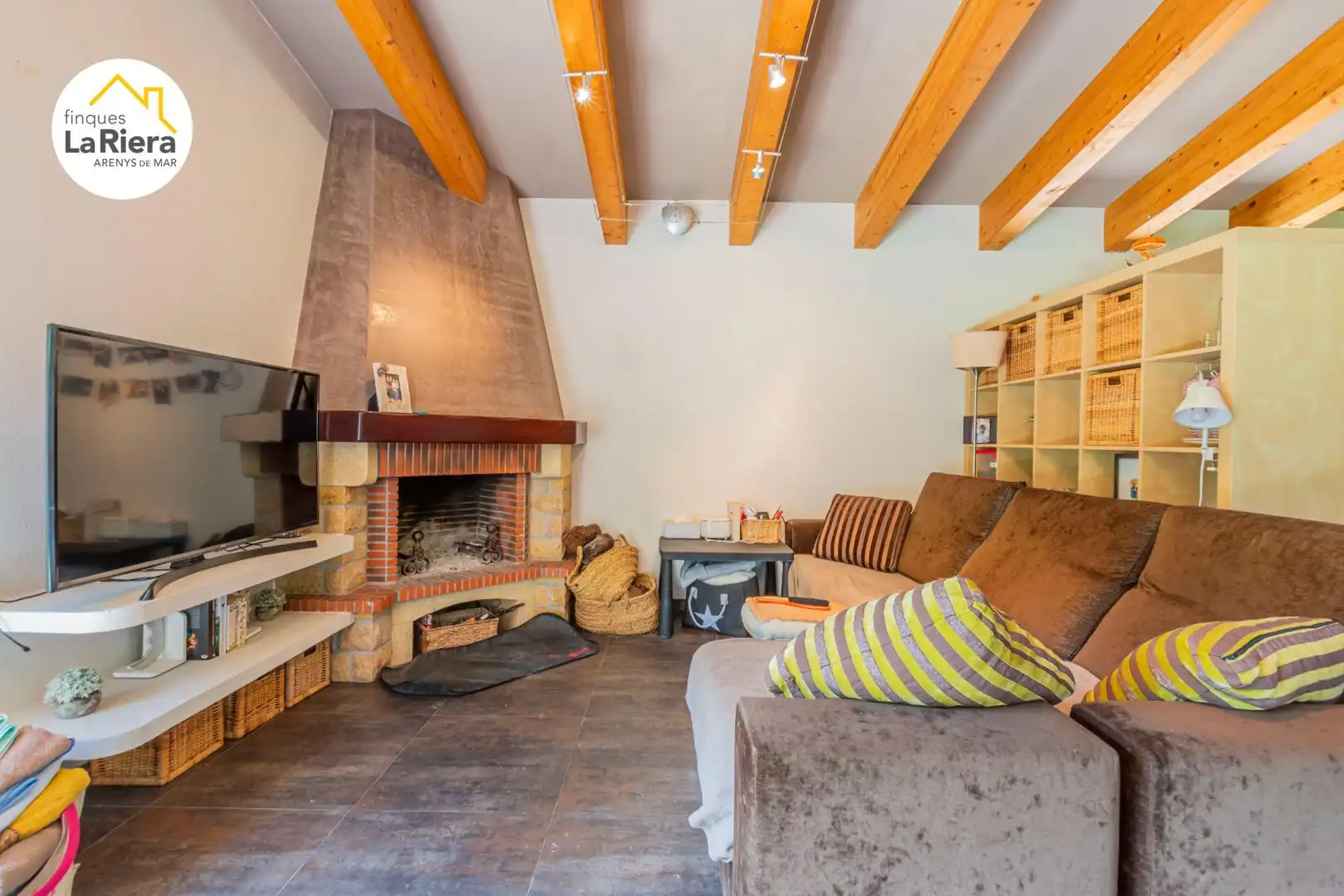 Living room of Houses for sale in Arenys de Munt  with Air Conditioner, Heating and Private garden